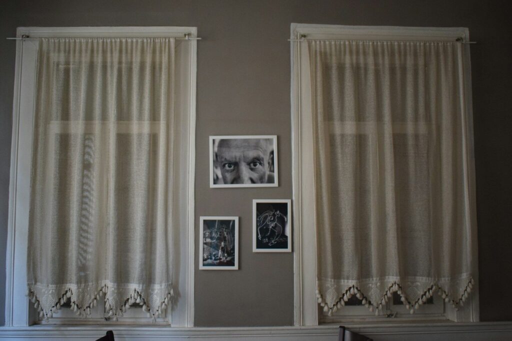 man's eyes wall decor